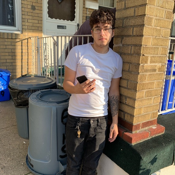 Meet your Posher, Tommy - Picture 1 of 1